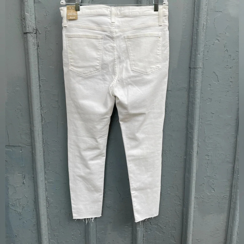 Madewell 9" Mid-Rise Skinny Crop Jeans in Pure  White: Knee-Rip Edition, size 32 - Picture 4 of 12